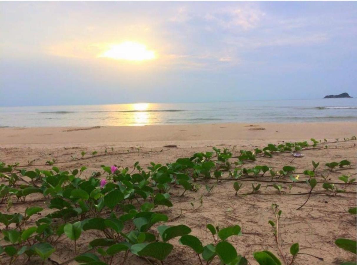 Khaotao Homestay เขาเต่าโฮมสเตย์ エクステリア 写真